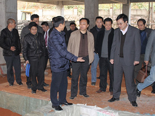 建甌市委書記余建坤、市長(zhǎng)陳宗榮率各科、局領(lǐng)導(dǎo)到我公司調(diào)研