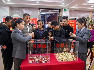 聚力·揚帆——雙龍戲珠酒業(yè)25周年廠慶答謝宴火爆來襲！