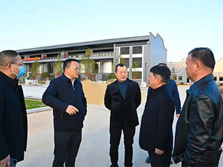 南平市人大主任羅志堅走訪調(diào)研福建雙龍戲珠酒業(yè)有限公司